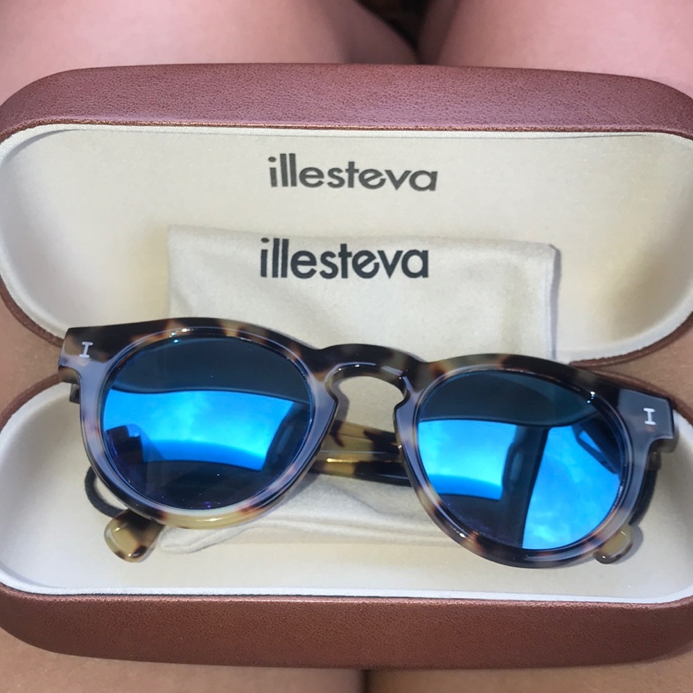 Authentic Illesteva Leonard Sunglasses blue lens